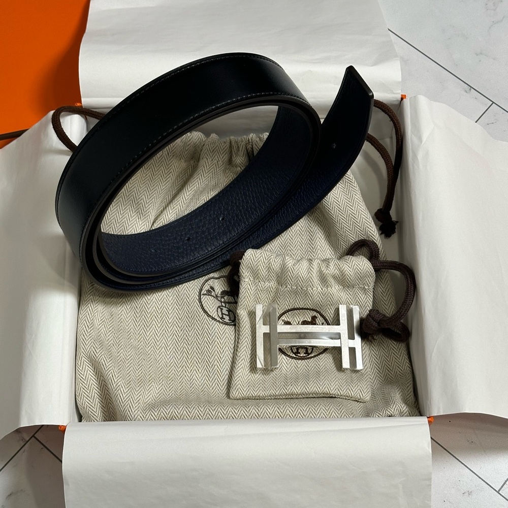 HERMES H au Carre belt buckle & Reversible leather strap